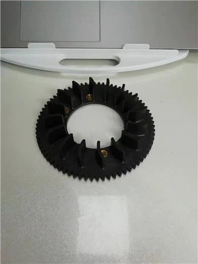 Mengintip gear plastik